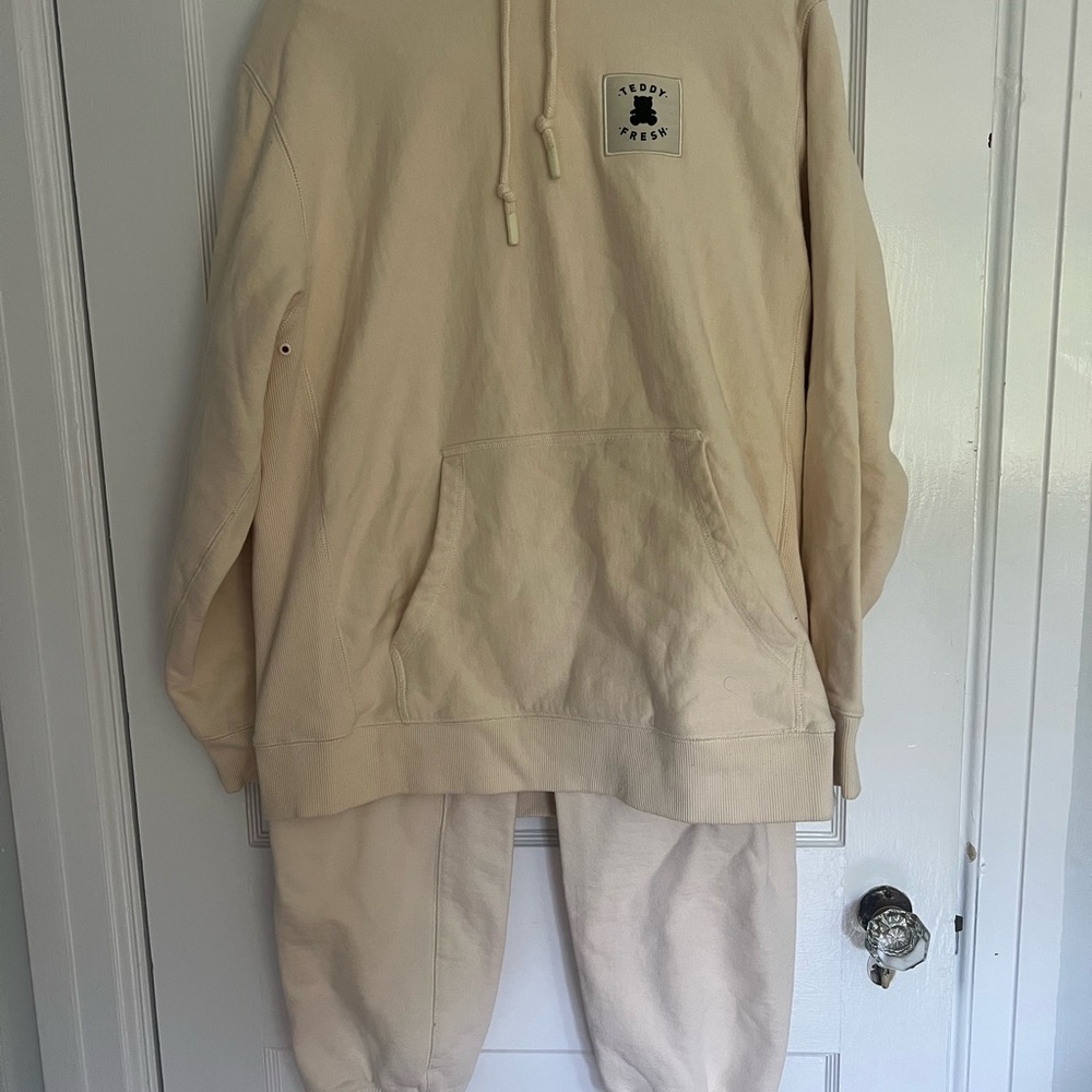 Teddy Fresh Cream Hoodie Set (Sweatshirt + Sweatpants)